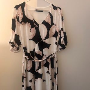 Ivanka trump cocktail dress -too big for me but beautiful